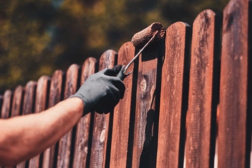 Deck & Fence Painting & Staining