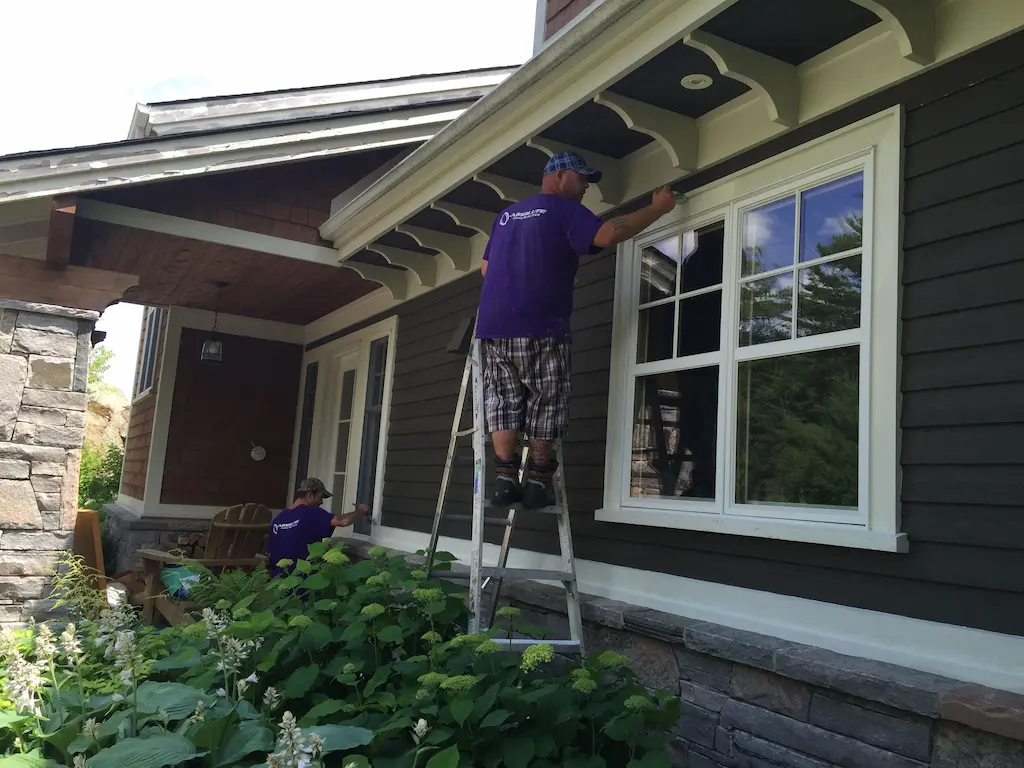 painters working